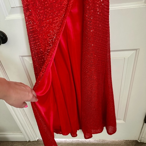 Prom/formal dress - Picture 2 of 9